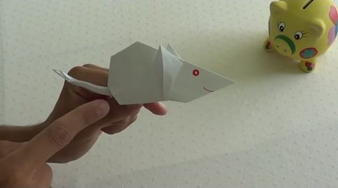 raton hecho de papel